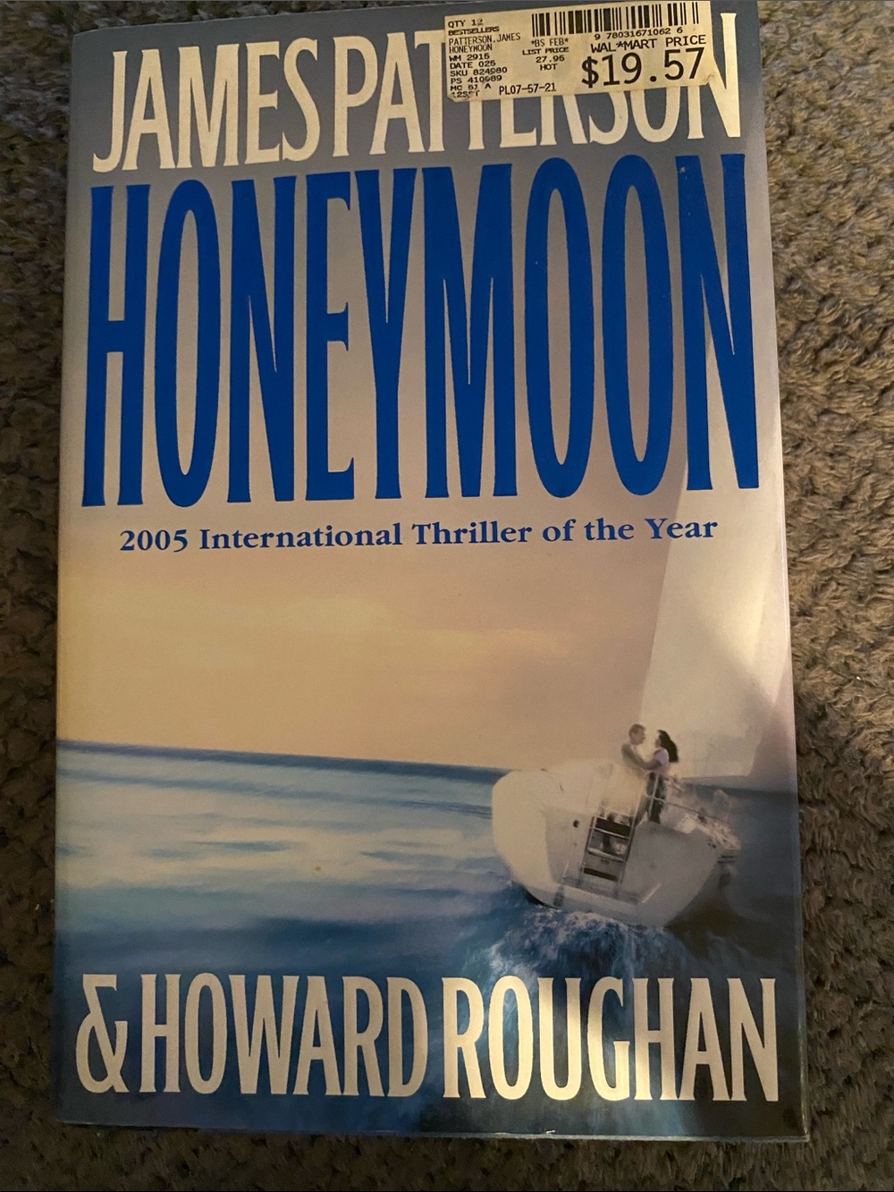 James Patterson - HONEYMOON Paperback Thriller (Blue & White Cover) book